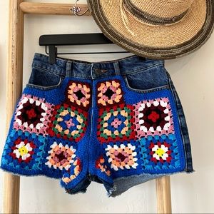 ✨sale✨ Farm Rio Granny Square Crochet Patch Denim Shorts